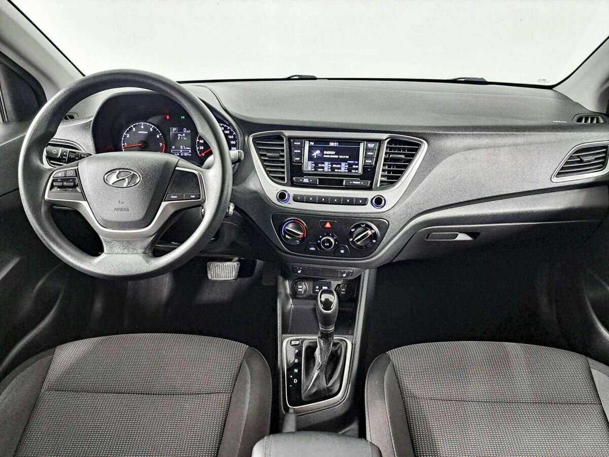 Hyundai Solaris с пробегом — 2019 год. Фото: #13
