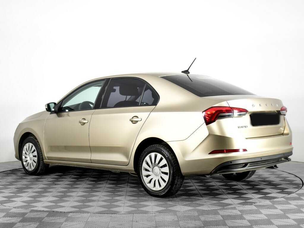 Skoda Rapid с пробегом — 2021 год. Фото: #5