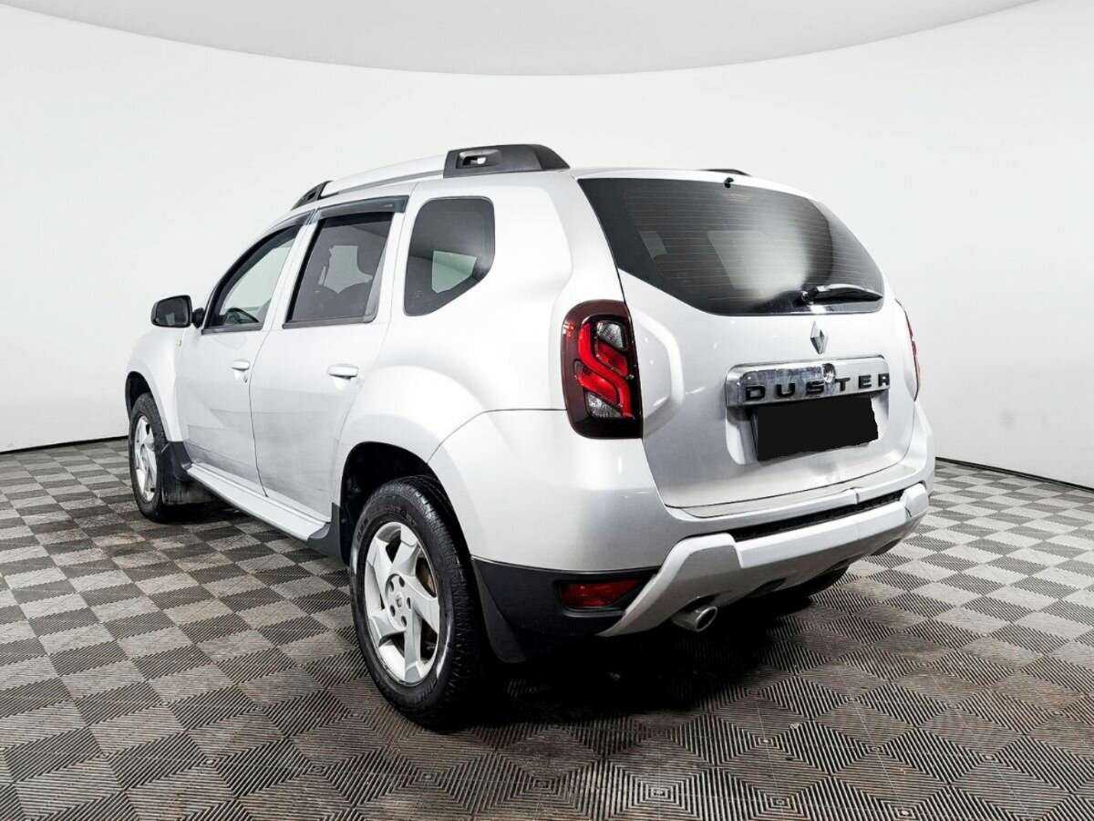 Renault Duster с пробегом — 2016 год. Фото: #6