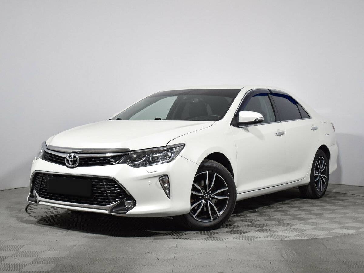 Toyota Camry с пробегом — 2018 год. Фото: #0