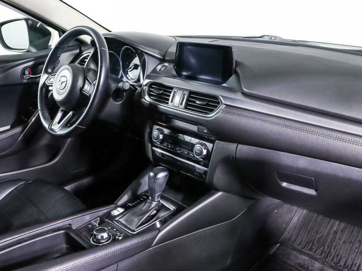 Mazda 6 с пробегом — 2017 год. Фото: #6