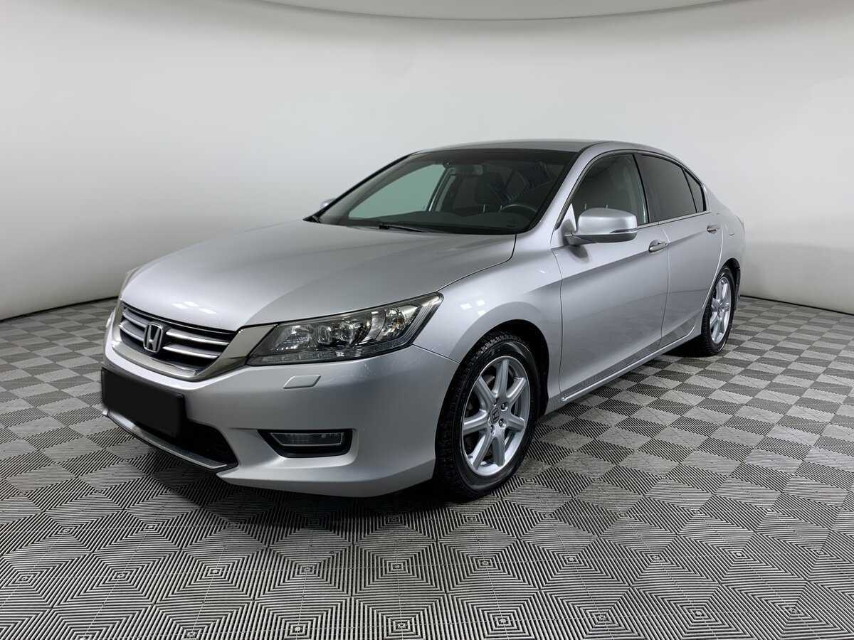 Honda Accord с пробегом — 2013 год. Фото: #0