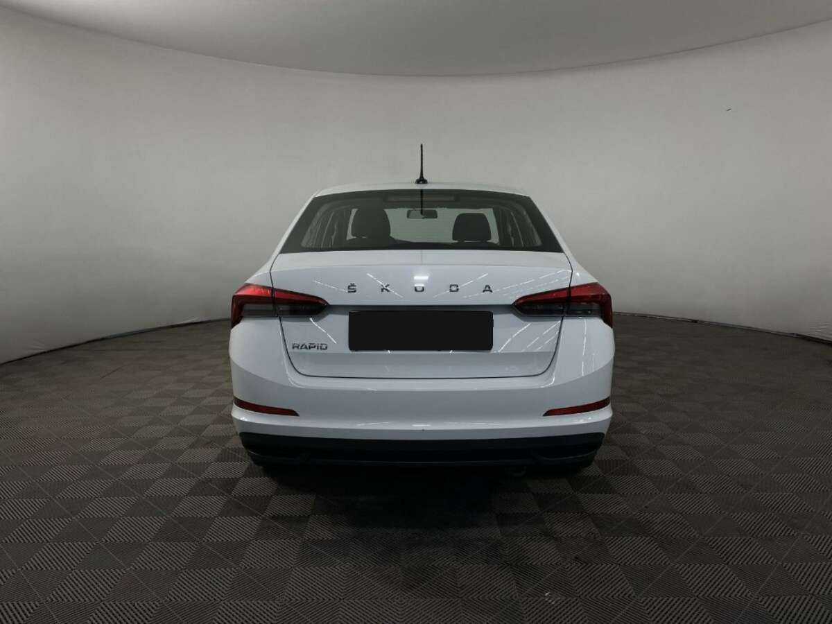 Skoda Rapid с пробегом — 2020 год. Фото: #2