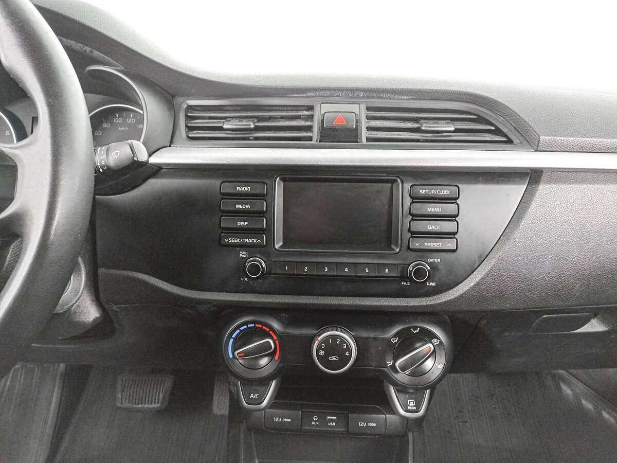 Kia Rio с пробегом — 2018 год. Фото: #12