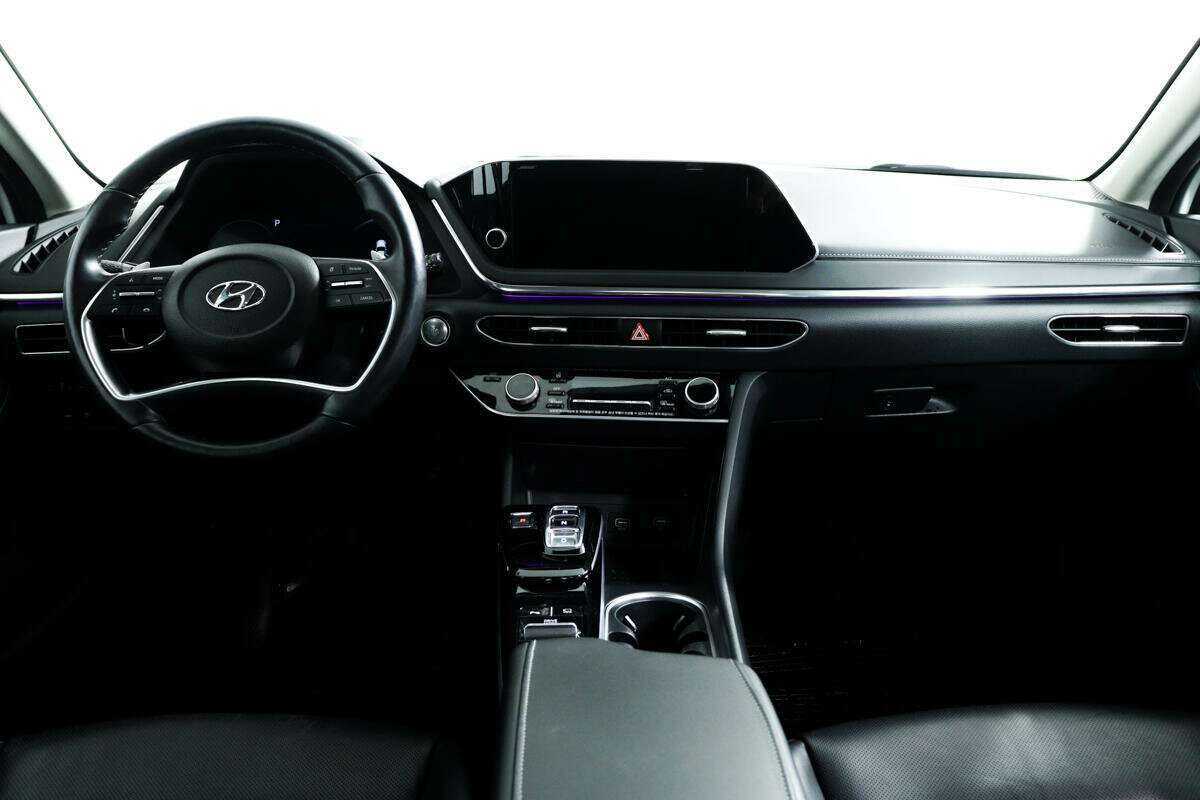 Hyundai Sonata с пробегом — 2020 год. Фото: #10