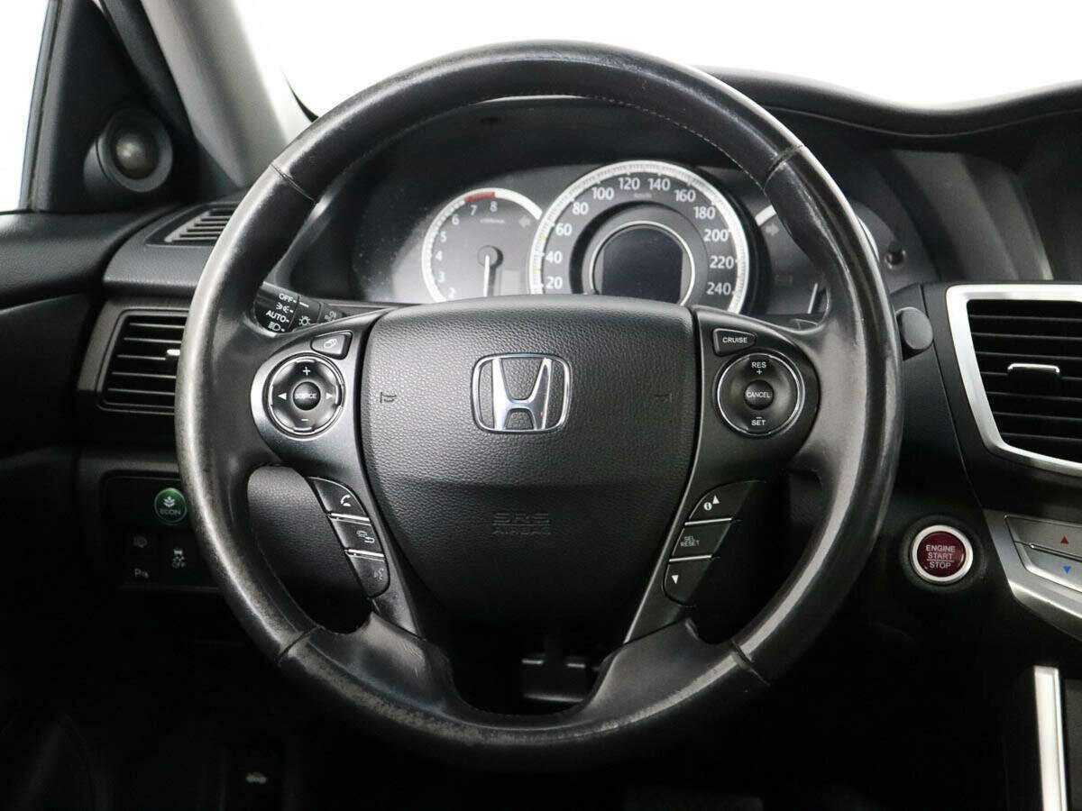 Honda Accord с пробегом — 2013 год. Фото: #12