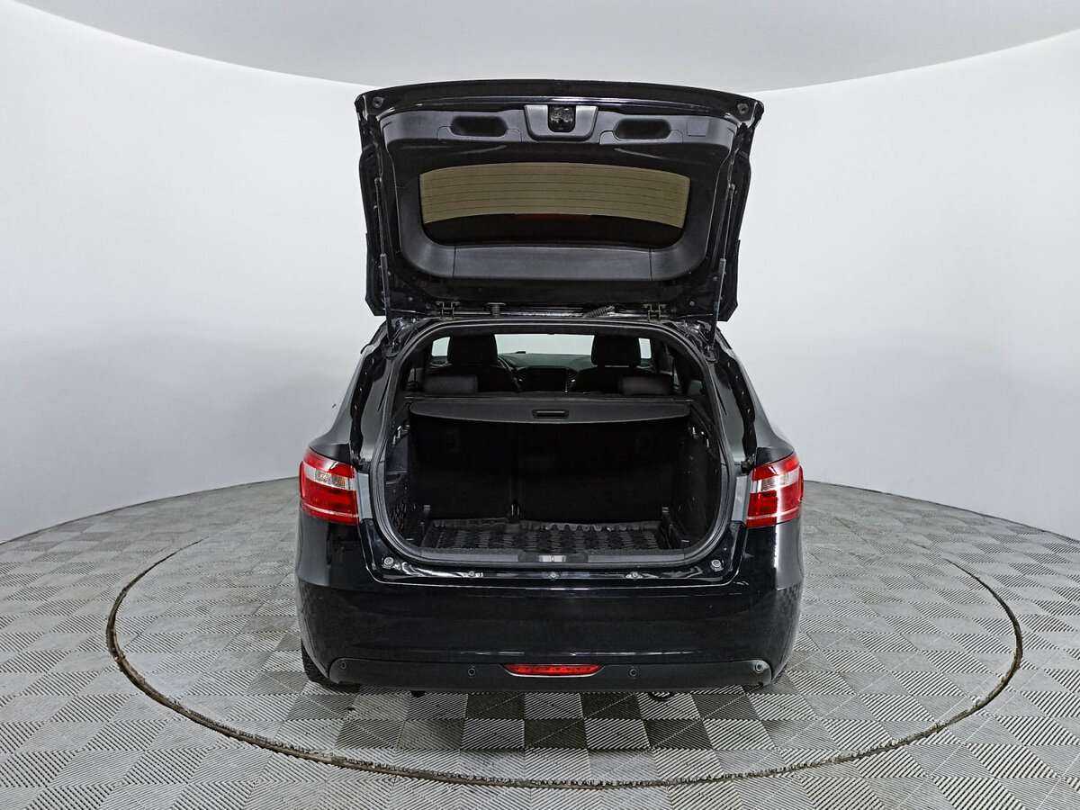 Lada (ВАЗ) Vesta с пробегом — 2020 год. Фото: #9