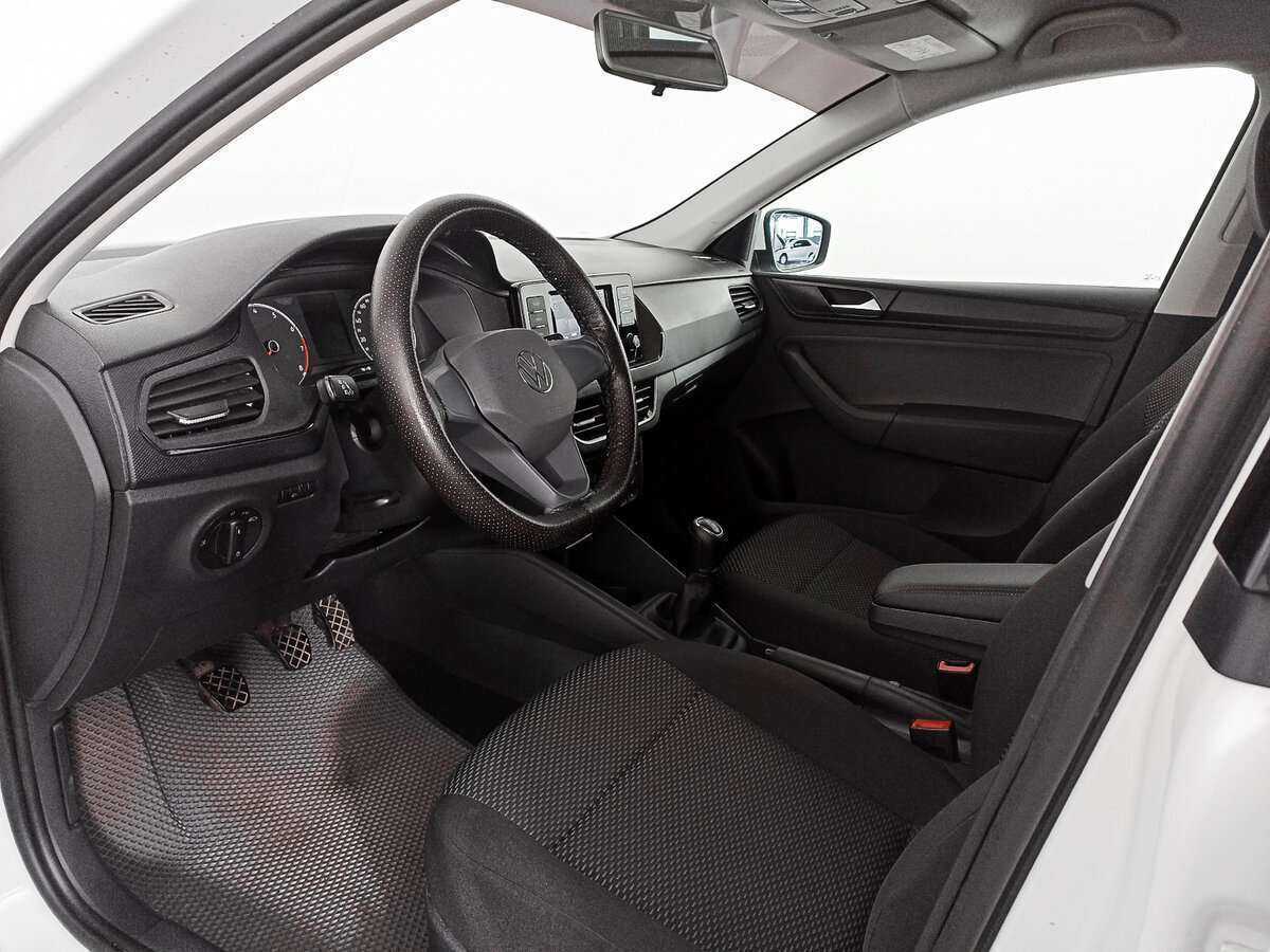 Volkswagen Polo с пробегом — 2020 год. Фото: #15