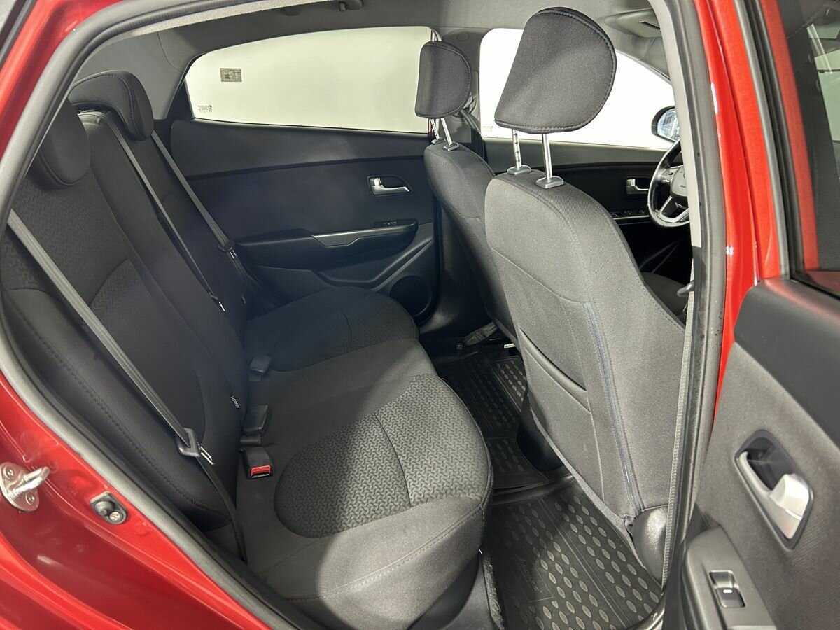 Kia Rio с пробегом — 2014 год. Фото: #14