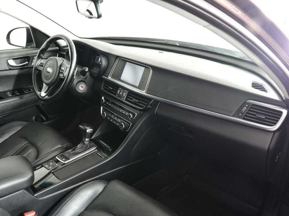 Kia Optima с пробегом — 2017 год. Фото: #9