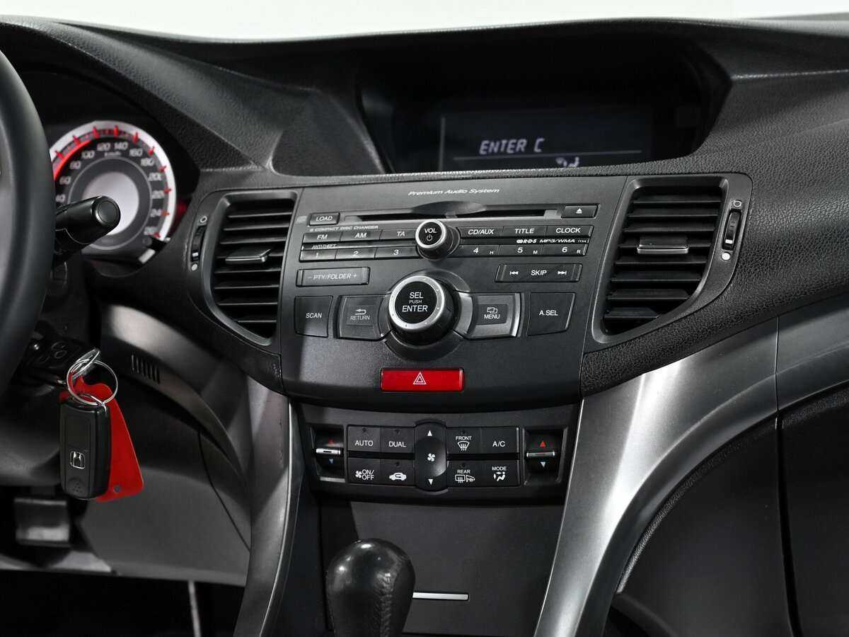 Honda Accord с пробегом — 2012 год. Фото: #7