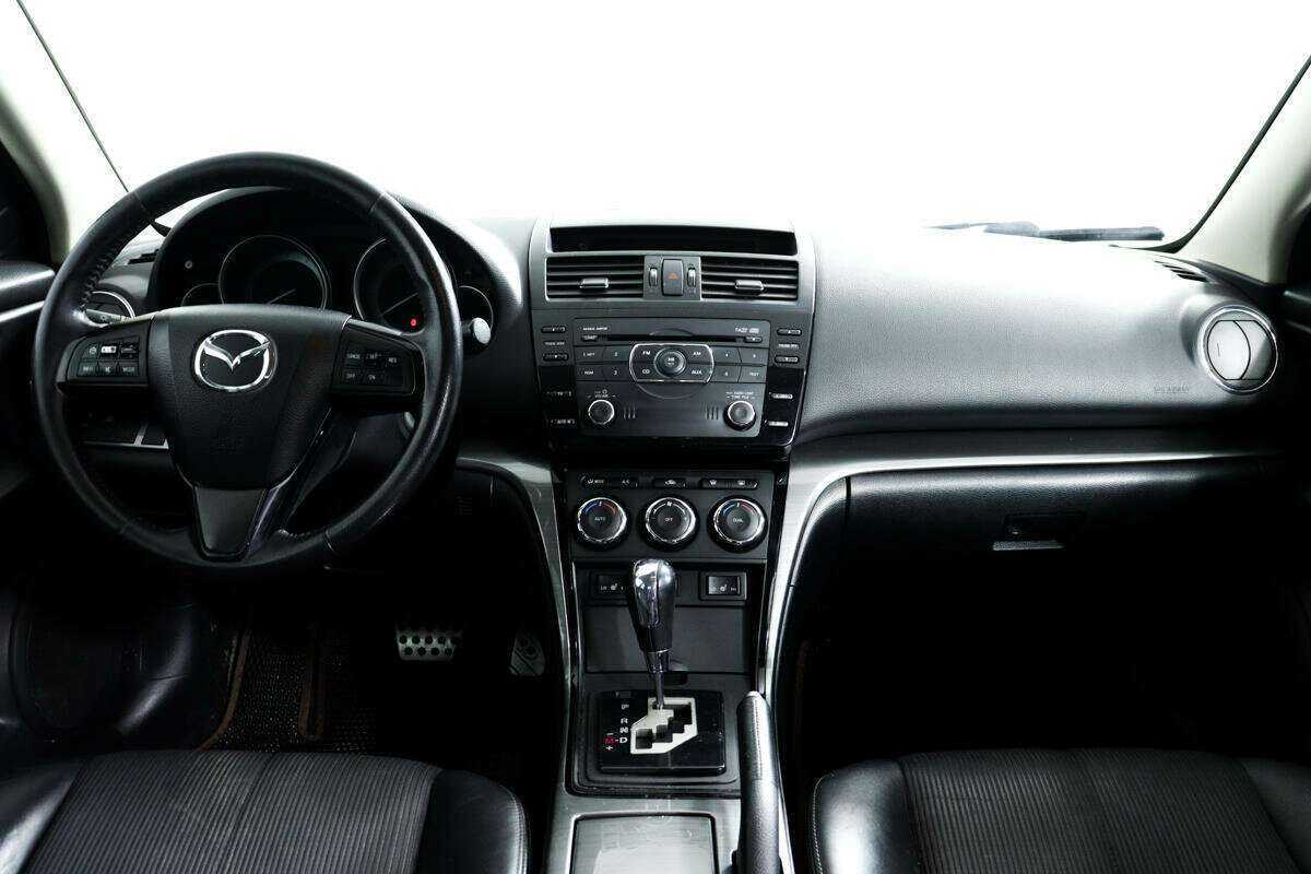 Mazda 6 с пробегом — 2012 год. Фото: #10