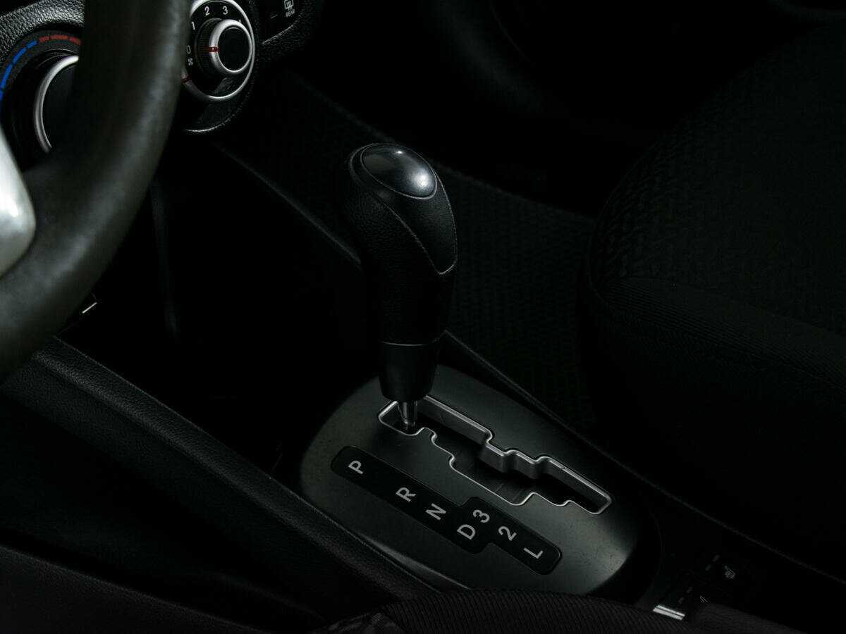 Kia Rio с пробегом — 2012 год. Фото: #15