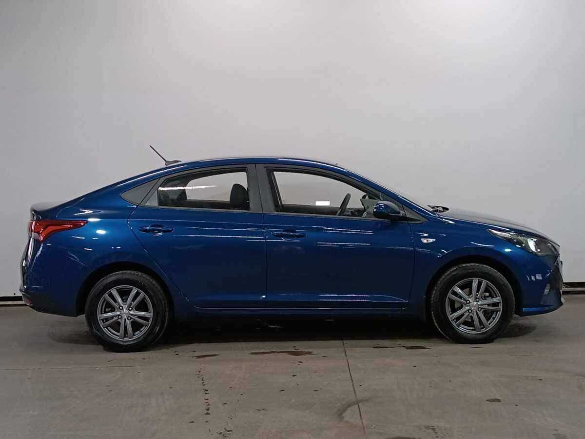 Hyundai Accent с пробегом — 2023 год. Фото: #3