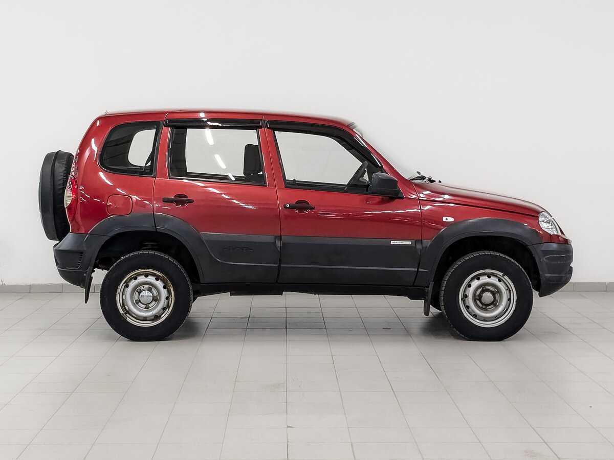 Chevrolet Niva с пробегом — 2015 год. Фото: #3