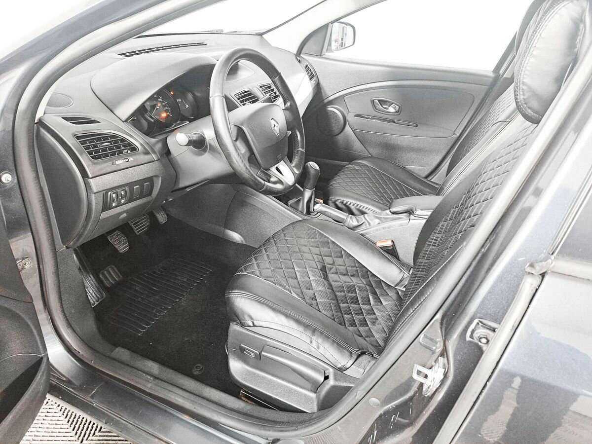 Renault Fluence с пробегом — 2012 год. Фото: #13