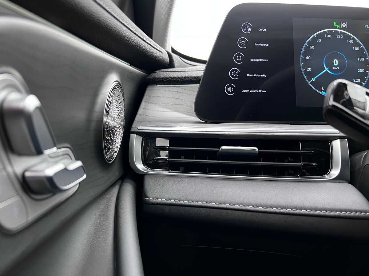 Chery Arrizo 8 с пробегом — 2023 год. Фото: #34