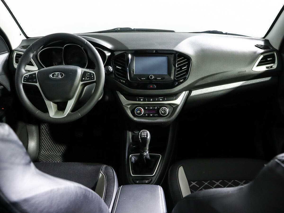 Lada (ВАЗ) Vesta с пробегом — 2019 год. Фото: #9