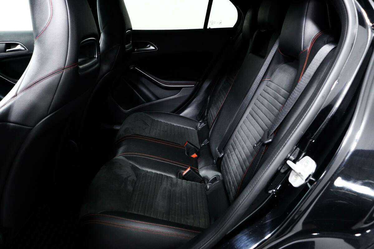 Mercedes-Benz GLA с пробегом — 2016 год. Фото: #11