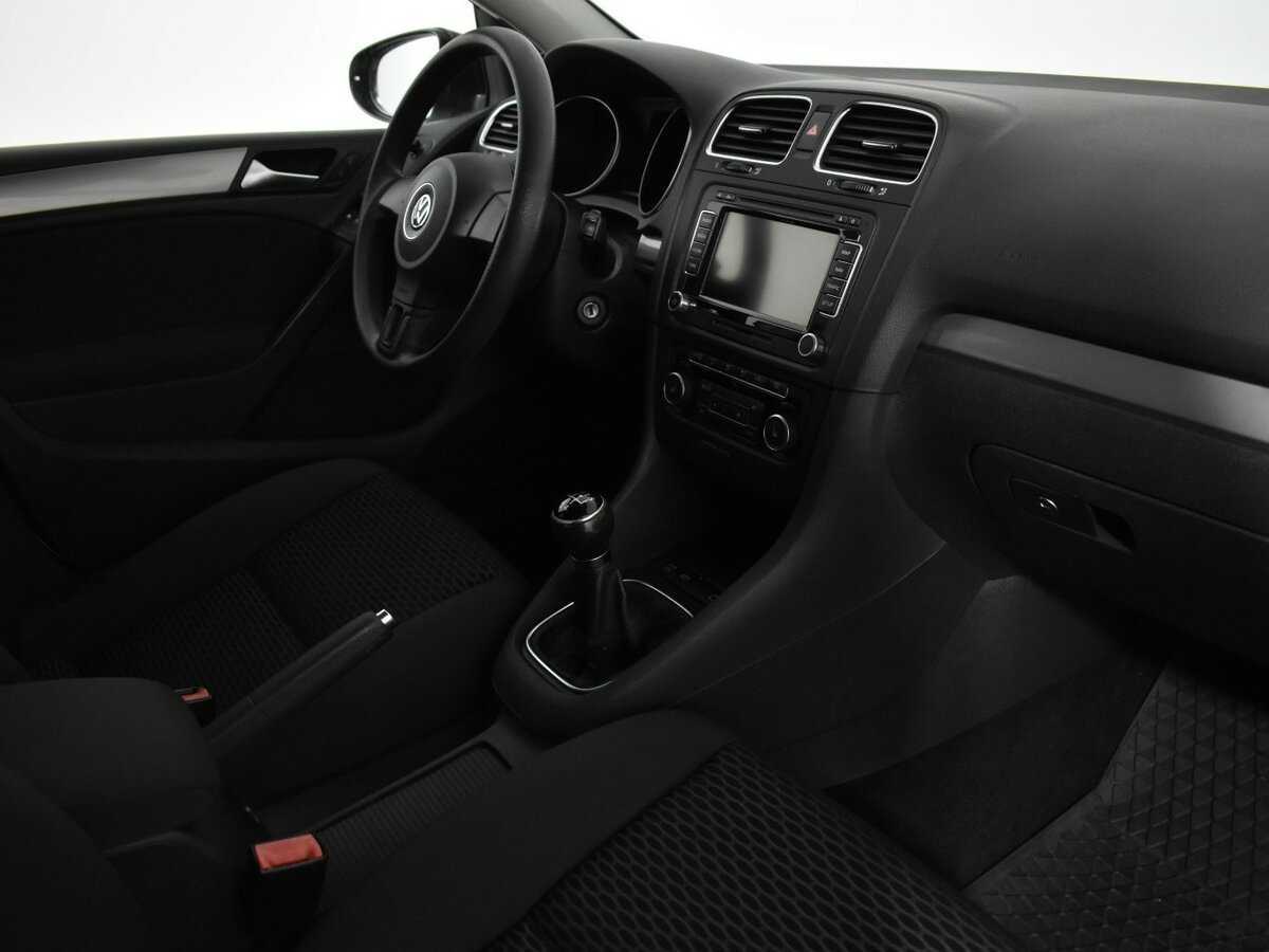 Volkswagen Golf с пробегом — 2012 год. Фото: #9