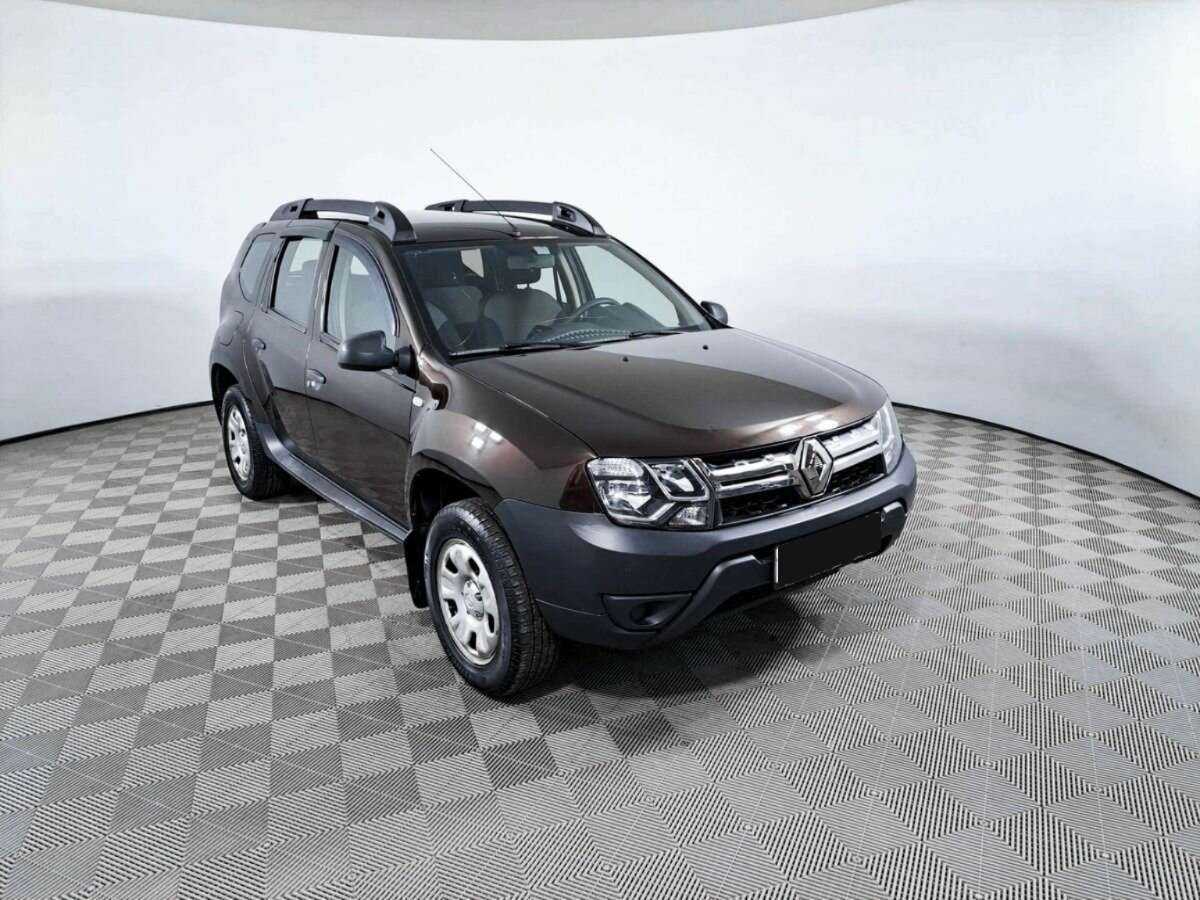 Renault Duster с пробегом — 2017 год. Фото: #2