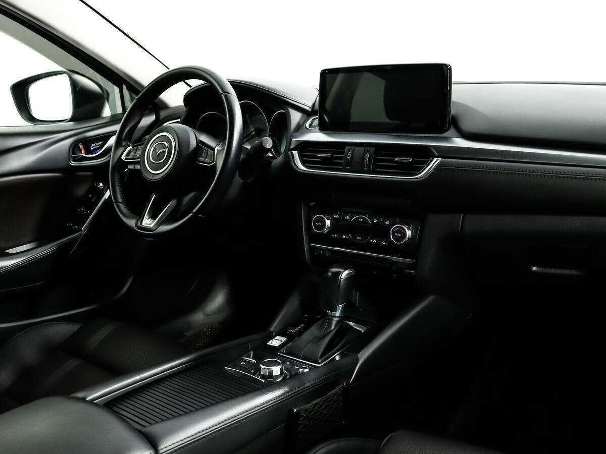 Mazda 6 с пробегом — 2018 год. Фото: #12