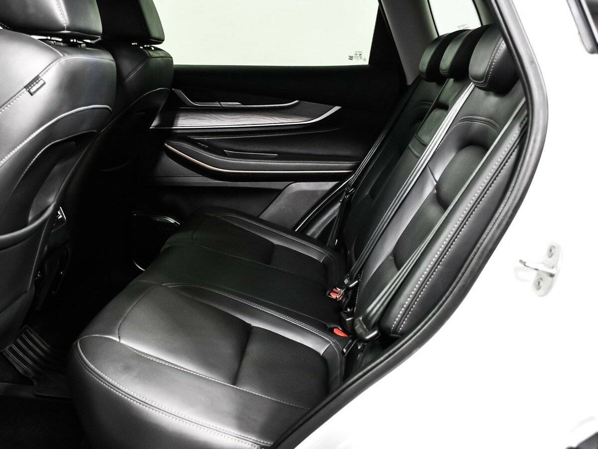 EXEED LX с пробегом — 2023 год. Фото: #10