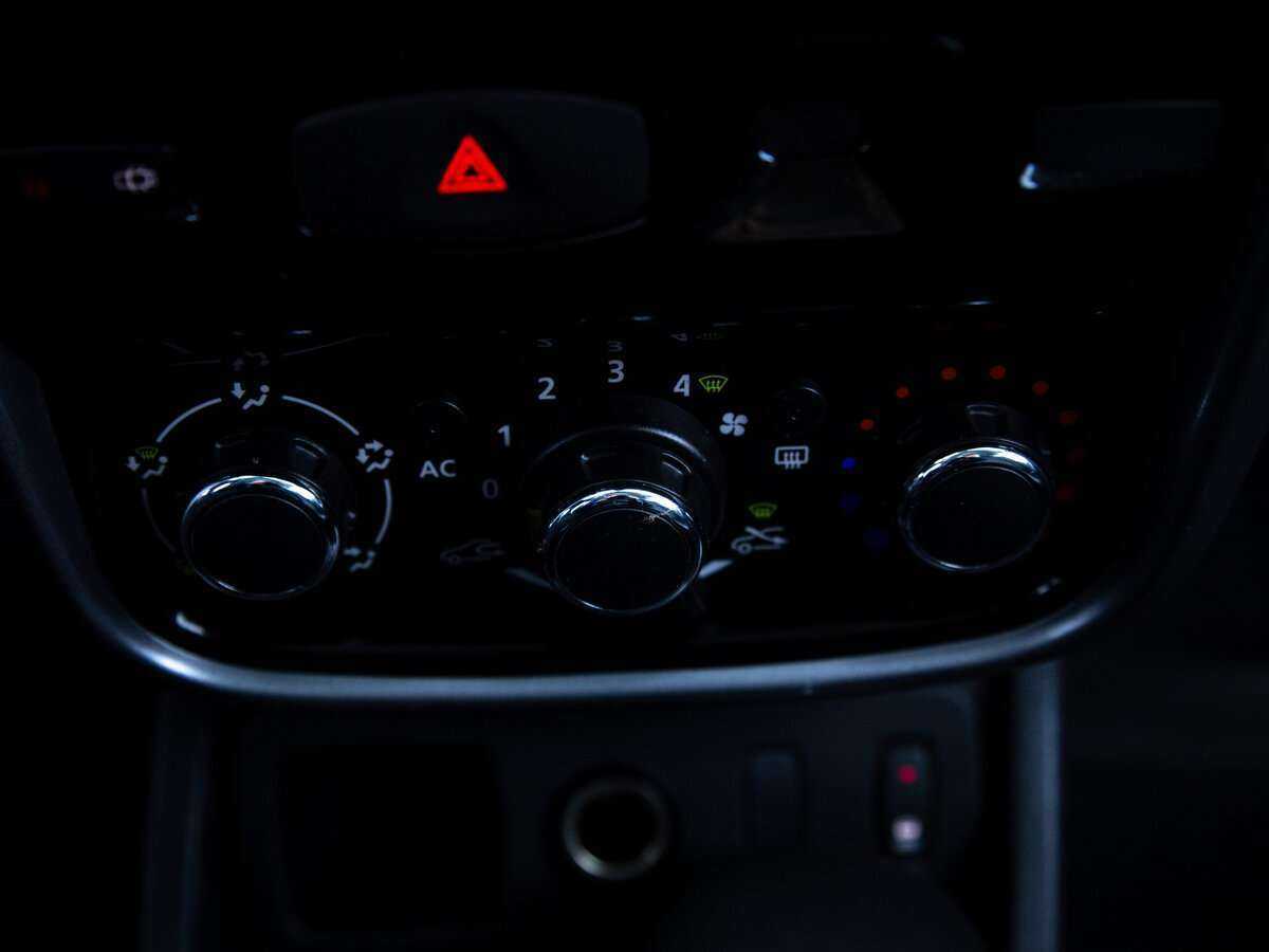 Renault Duster с пробегом — 2013 год. Фото: #15