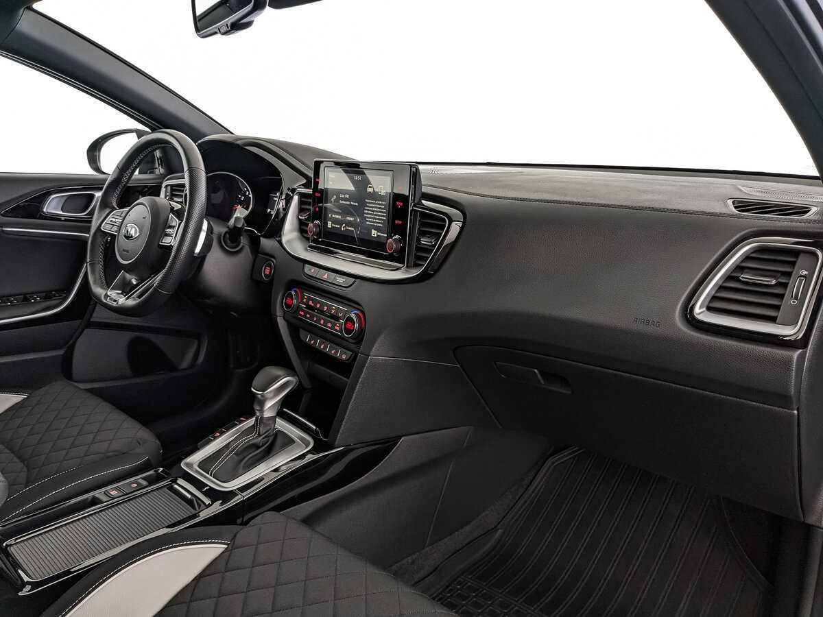 Kia Proceed с пробегом — 2021 год. Фото: #8