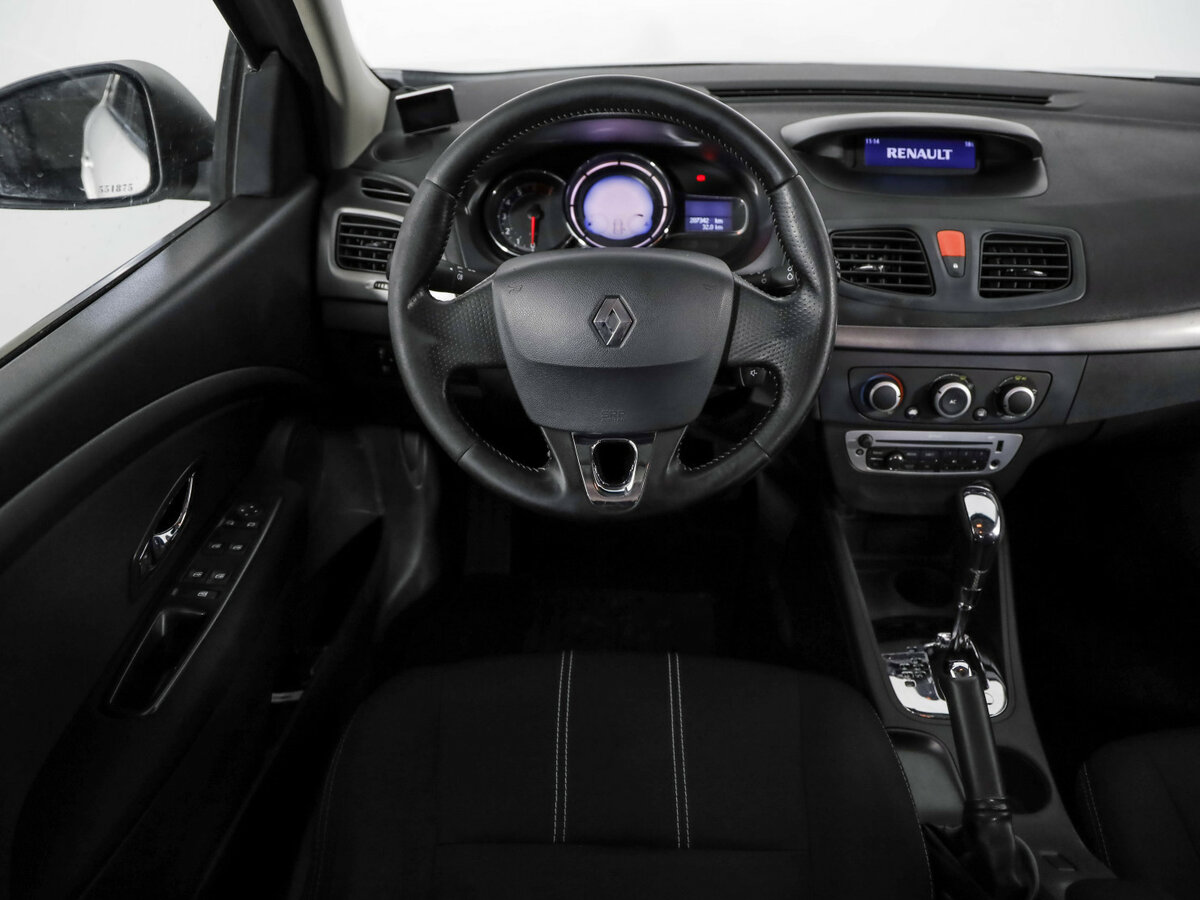 Renault Fluence с пробегом — 2014 год. Фото: #7