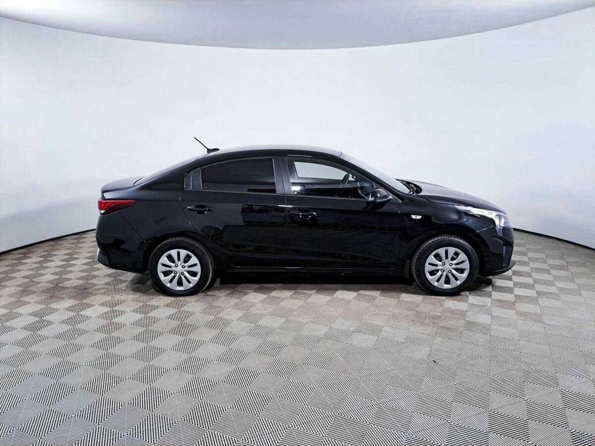 Kia Rio с пробегом — 2021 год. Фото: #3