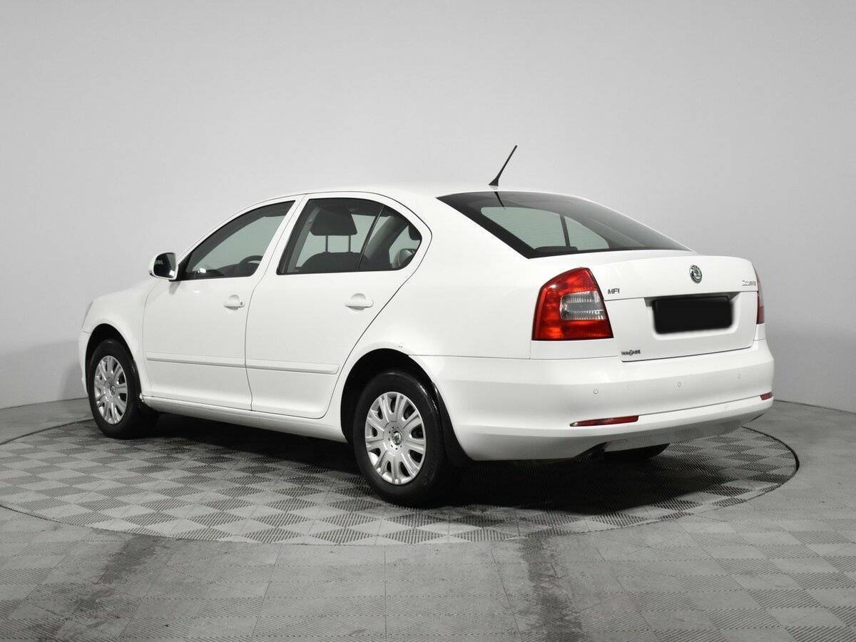 Skoda Octavia с пробегом — 2013 год. Фото: #6