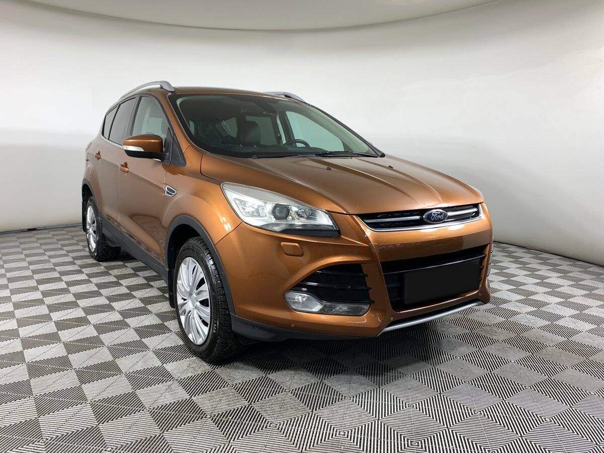 Ford Kuga с пробегом — 2014 год. Фото: #2