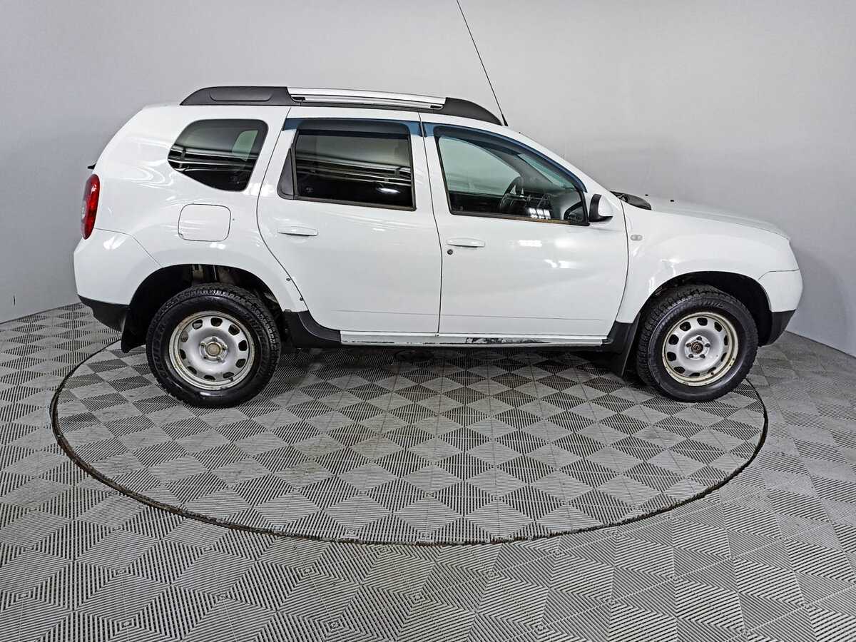 Renault Duster с пробегом — 2012 год. Фото: #3