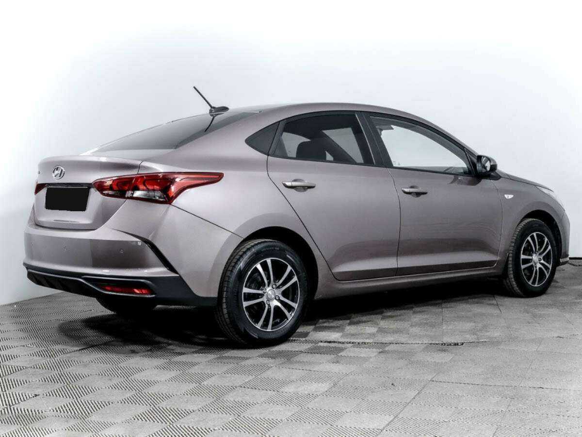 Hyundai Solaris с пробегом — 2021 год. Фото: #3
