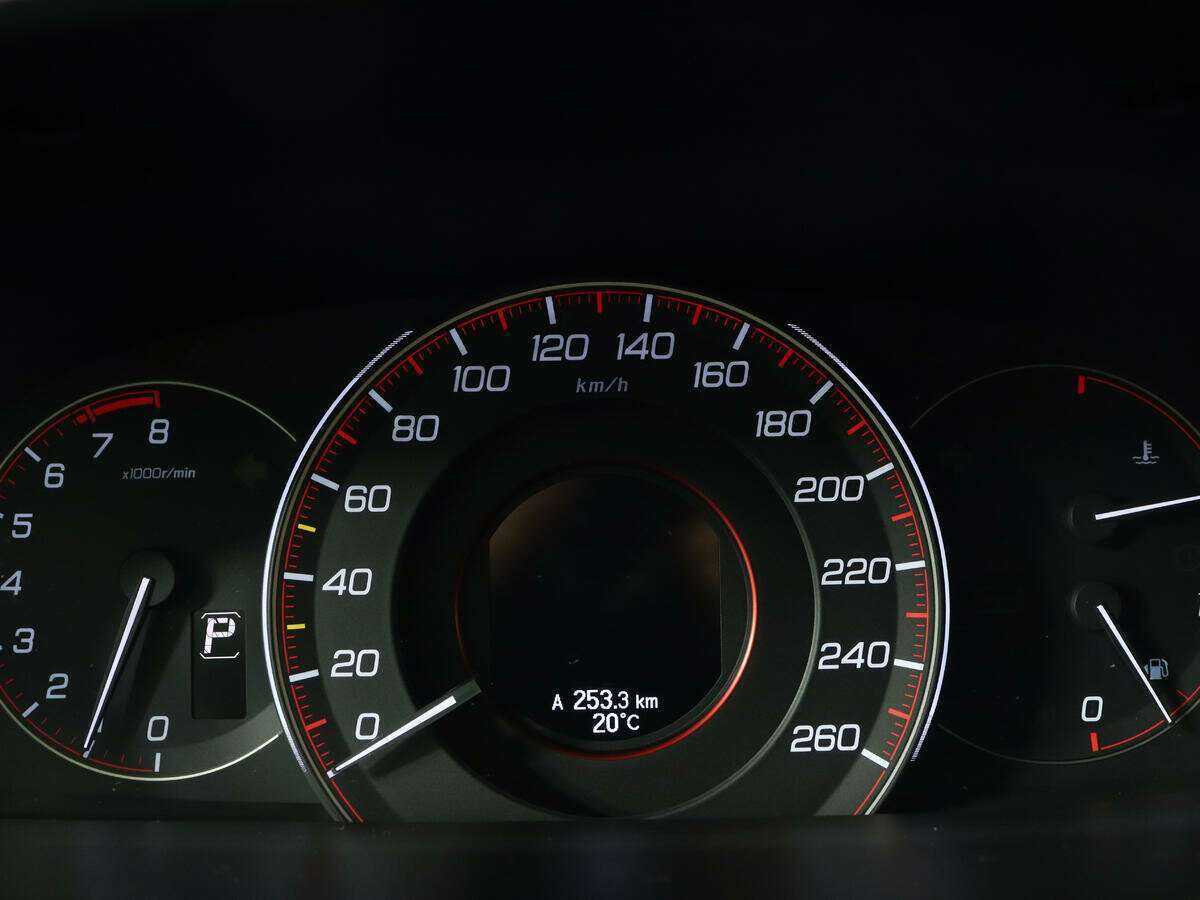 Honda Accord с пробегом — 2013 год. Фото: #7