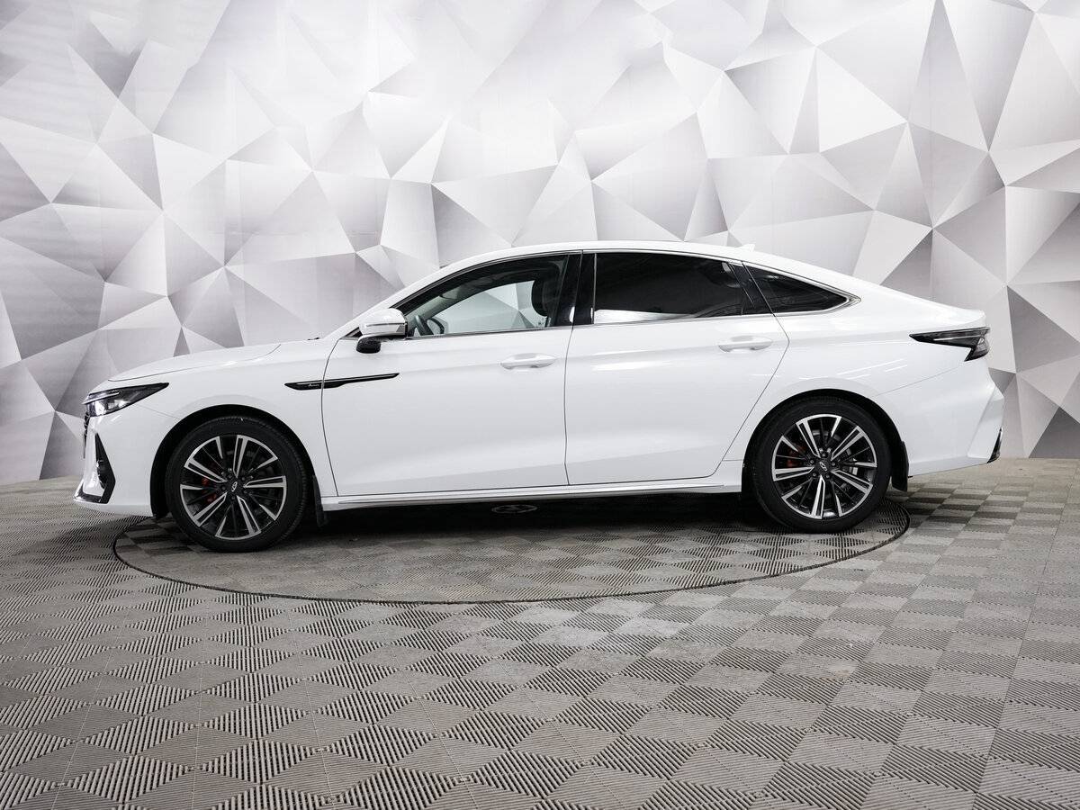 Chery Arrizo 8 с пробегом — 2023 год. Фото: #1