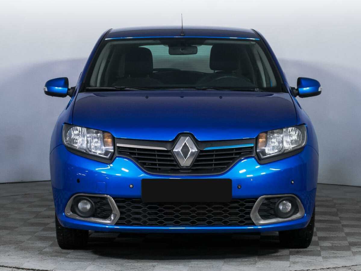 Renault Sandero с пробегом — 2016 год. Фото: #1