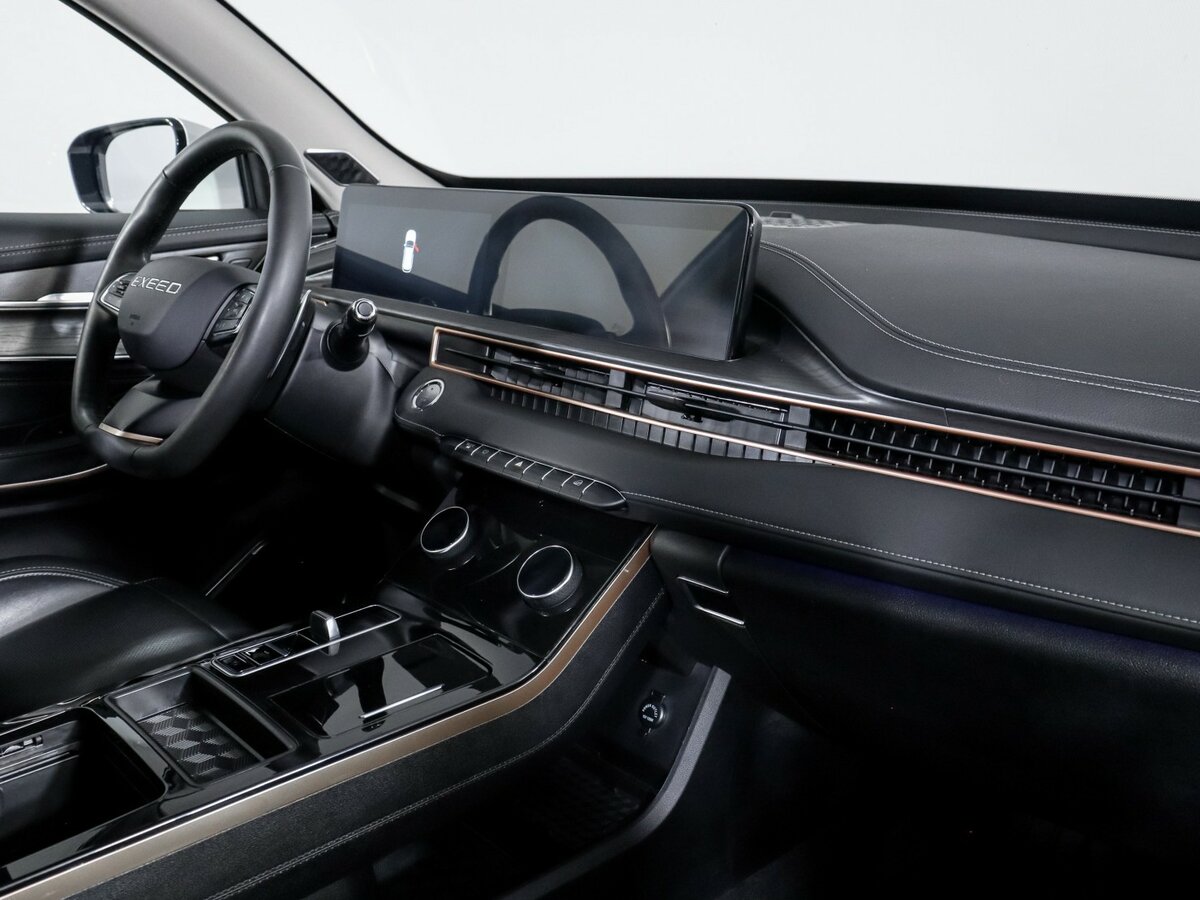 EXEED LX с пробегом — 2023 год. Фото: #8