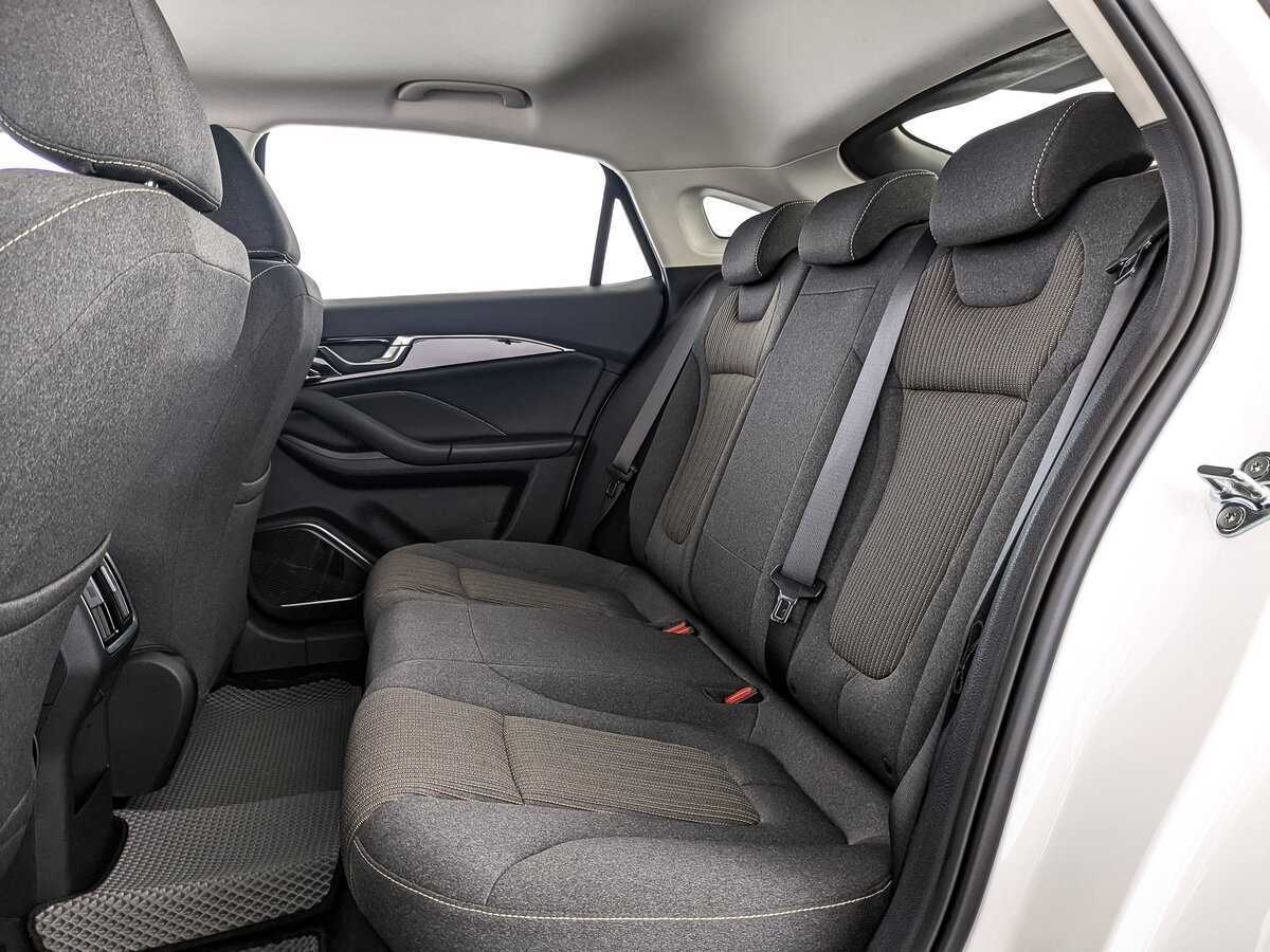 FAW Bestune B70 с пробегом — 2023 год. Фото: #16