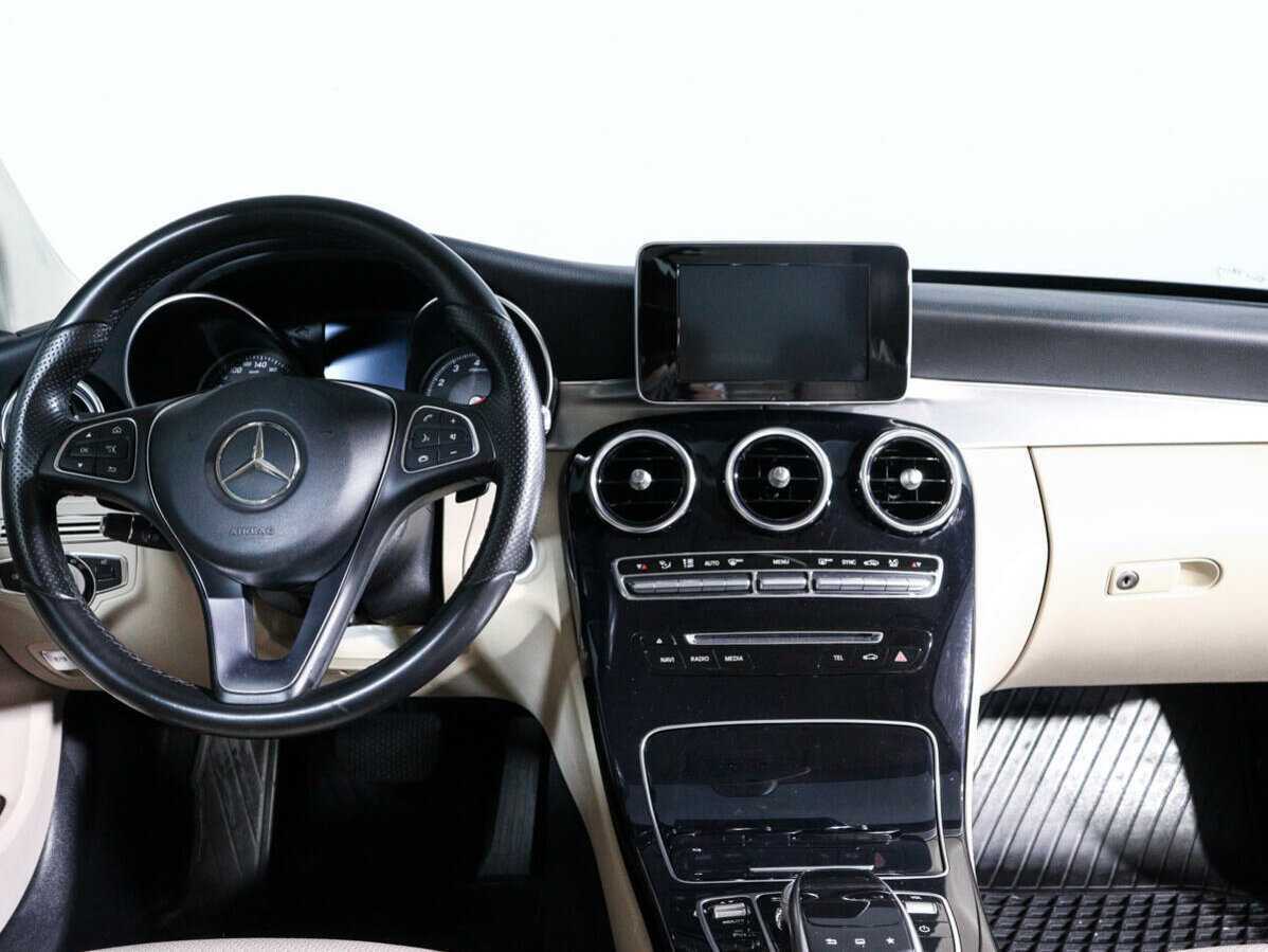 Mercedes-Benz C-Класс с пробегом — 2015 год. Фото: #11