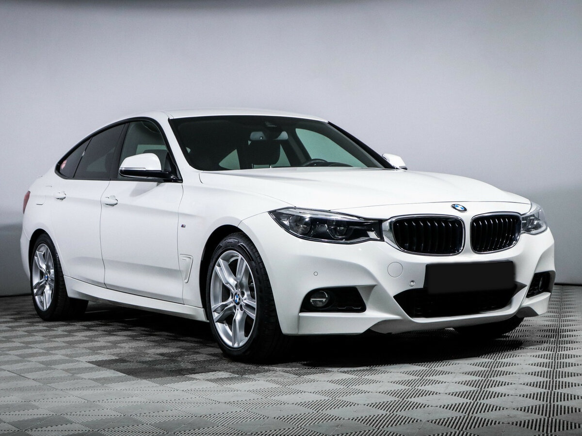 BMW 3 серии с пробегом — 2018 год. Фото: #2