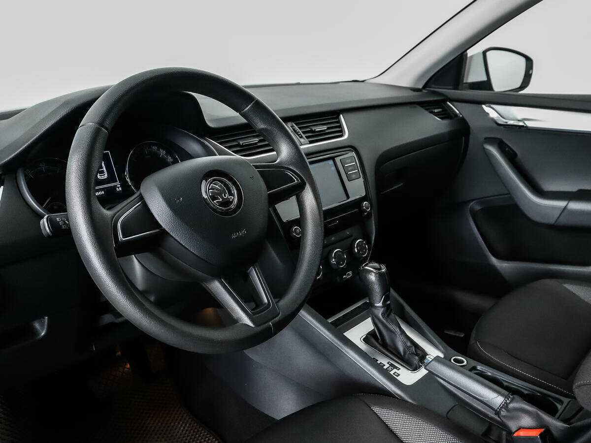 Skoda Octavia с пробегом — 2018 год. Фото: #8