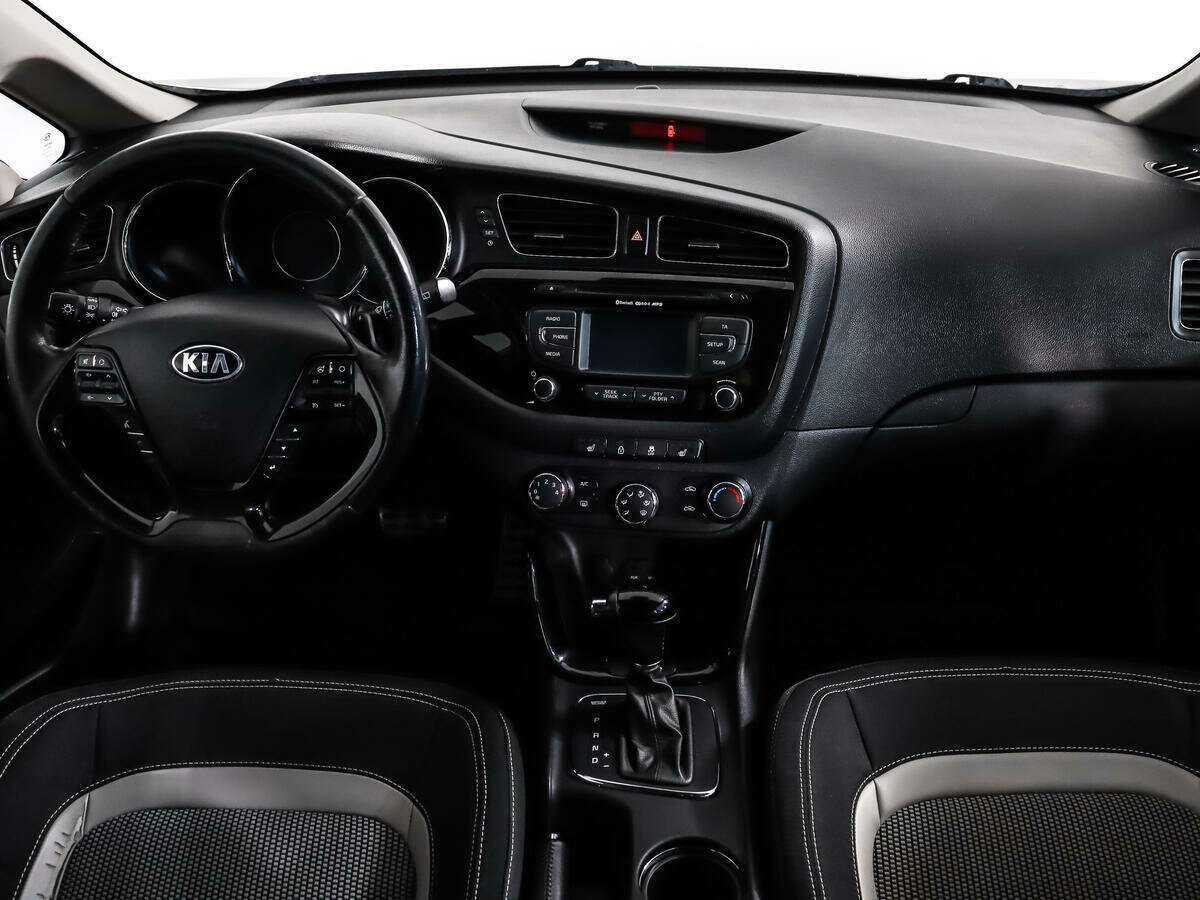 Kia Ceed с пробегом — 2014 год. Фото: #10