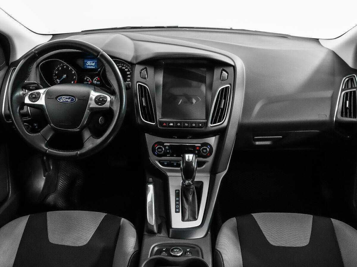 Ford Focus с пробегом — 2012 год. Фото: #11