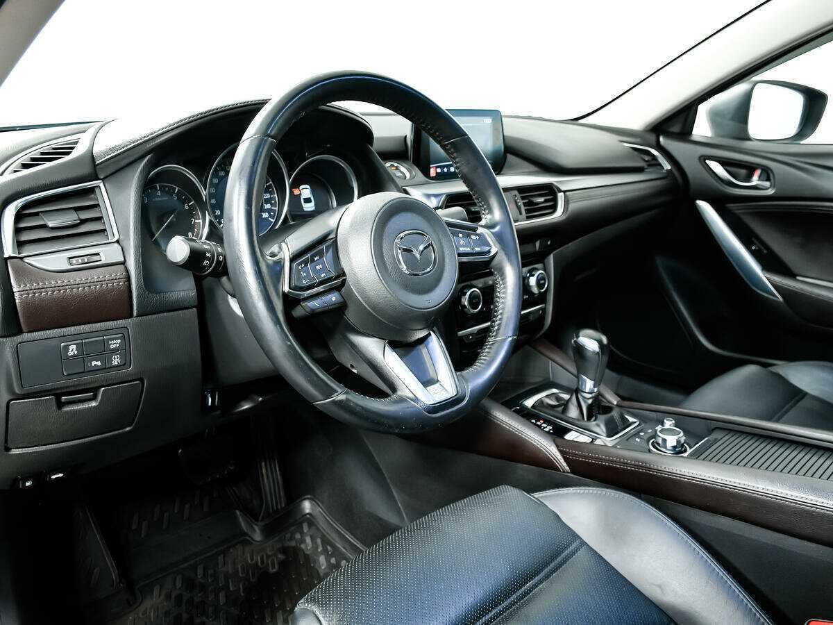 Mazda 6 с пробегом — 2017 год. Фото: #12