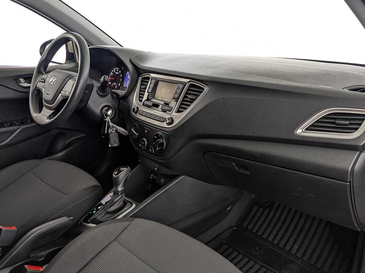 Hyundai Solaris с пробегом — 2019 год. Фото: #12