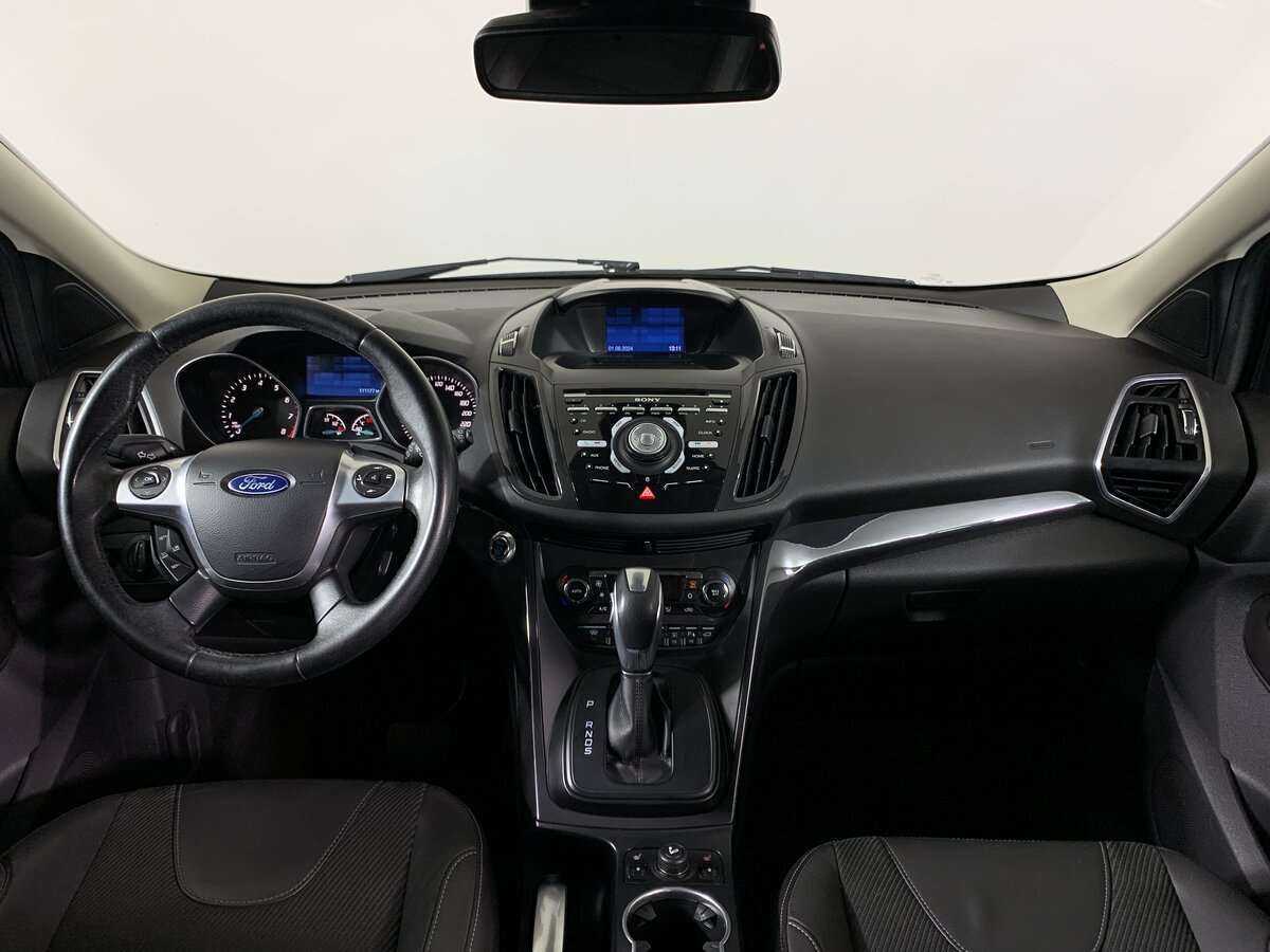 Ford Kuga с пробегом — 2014 год. Фото: #9
