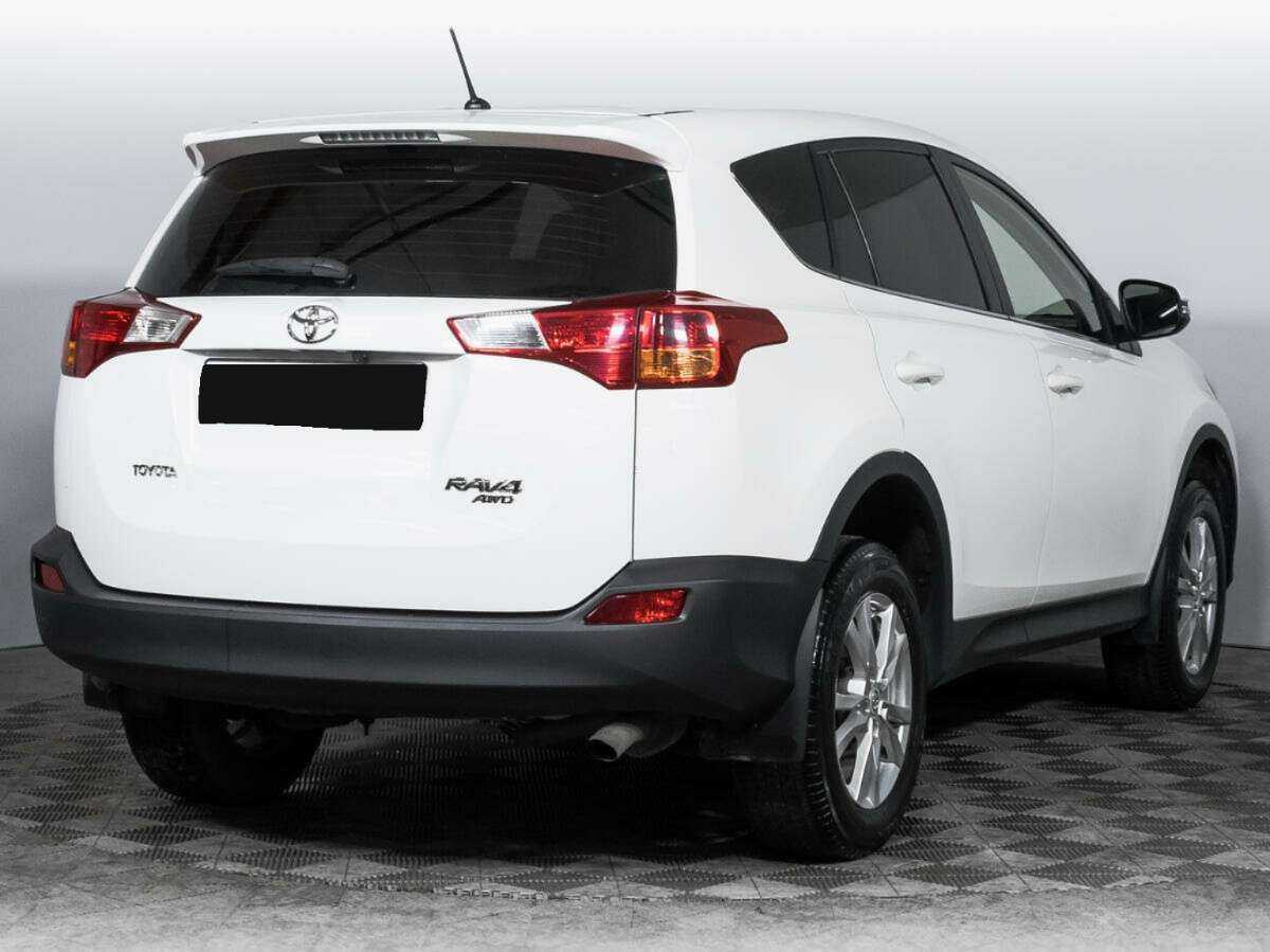 Toyota RAV4 с пробегом — 2013 год. Фото: #4