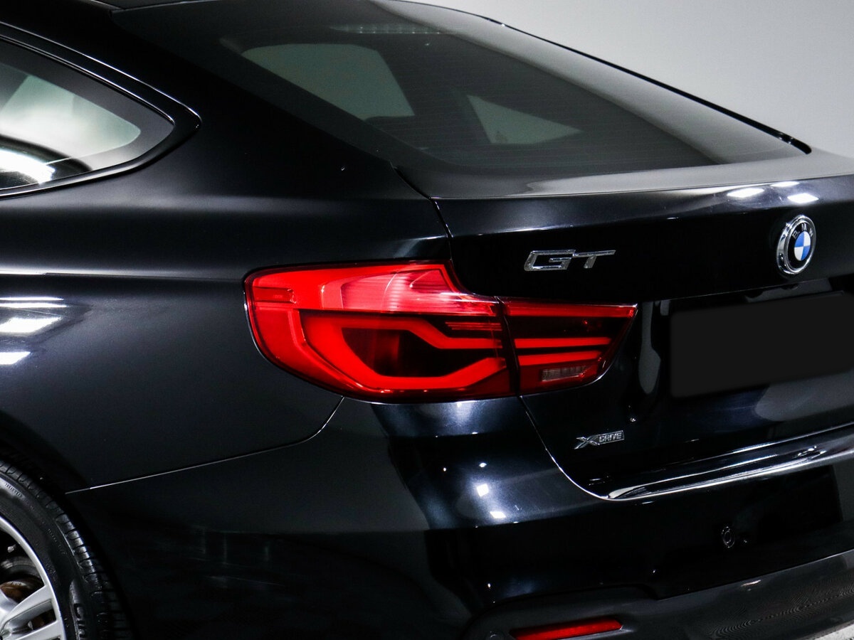 BMW 3 серии с пробегом — 2017 год. Фото: #14